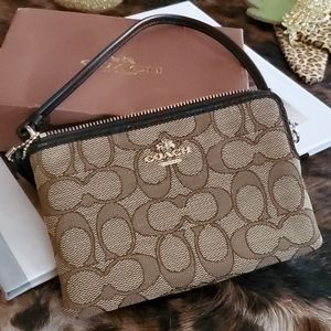 Coach Corner Zip Wristlet in Signature Canvas NWOT